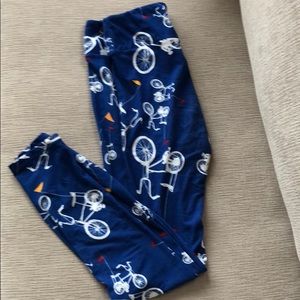 Lularoe one size leggings in bike print.